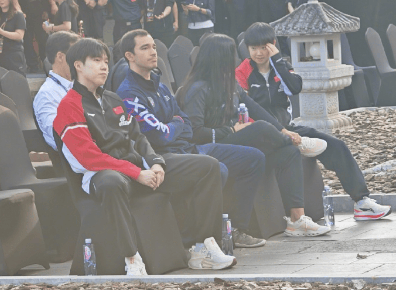 拉对纵歌曼, 轮就要对决, cn